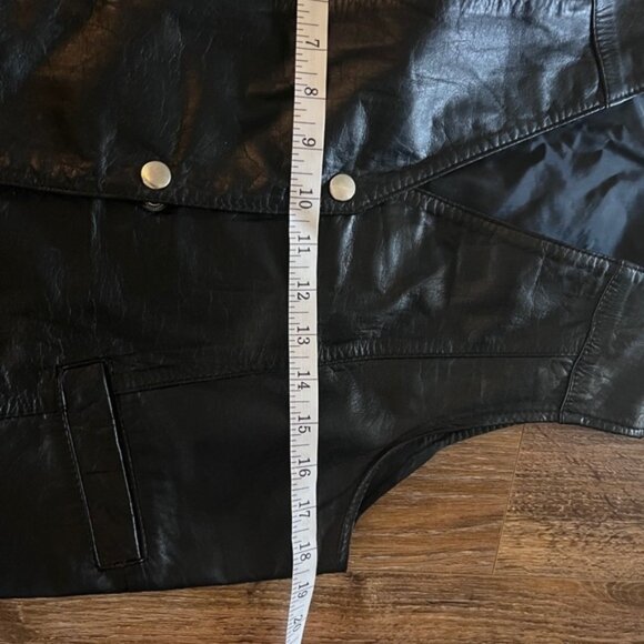 Vintage Black. Leather Biker Moto SnapButton Vest - Picture 4 of 4
